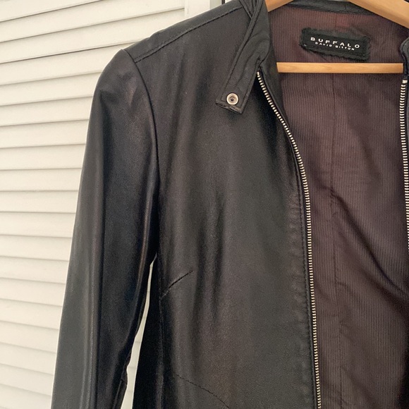 Black leather jacket - Buffalo brand . - Picture 3 of 6